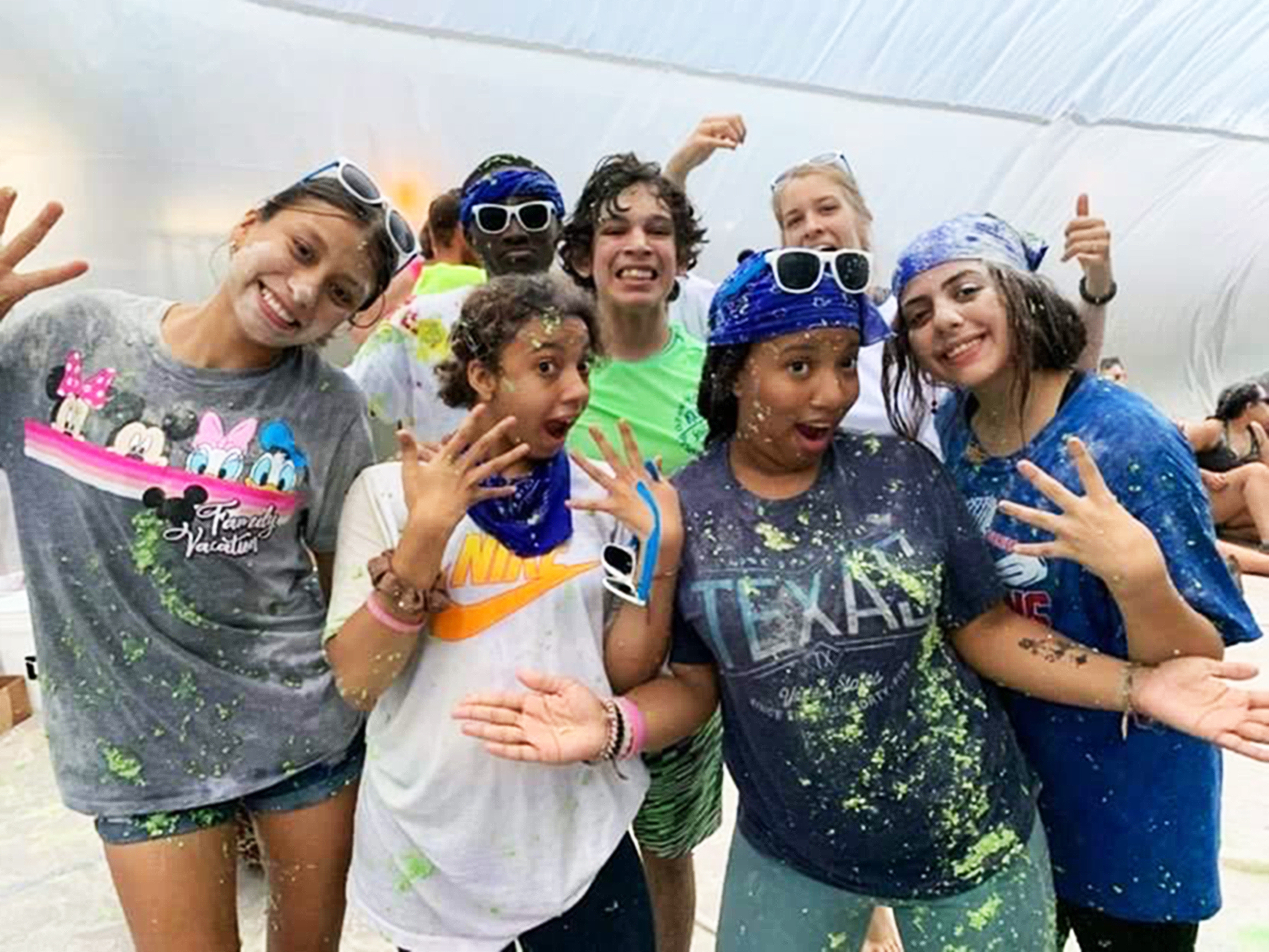 Deaf Students, USA
REACHING YOUNG PEOPLE IN THE UNITED STATES.

Deaf students in the United States often face unique challenges in their educational journey, stemming from factors like communication barriers and access to resources.&nbsp;&nbsp;Reaching this often-marginalized community is a Kingdom priority.&nbsp;
